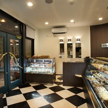 Hotel New Castle Хиросаки Экстерьер фото